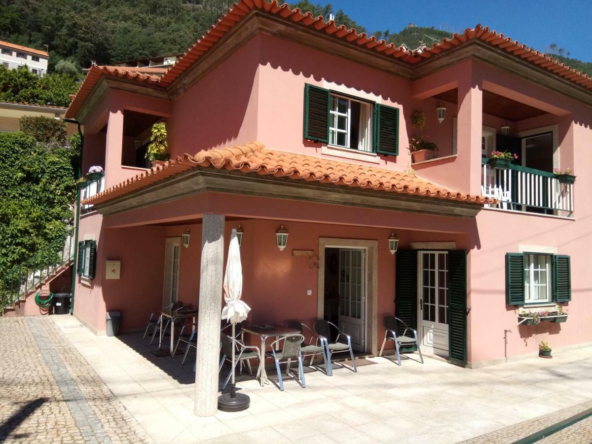 מלון ג'רס Residencial Ribeiro מראה חיצוני תמונה